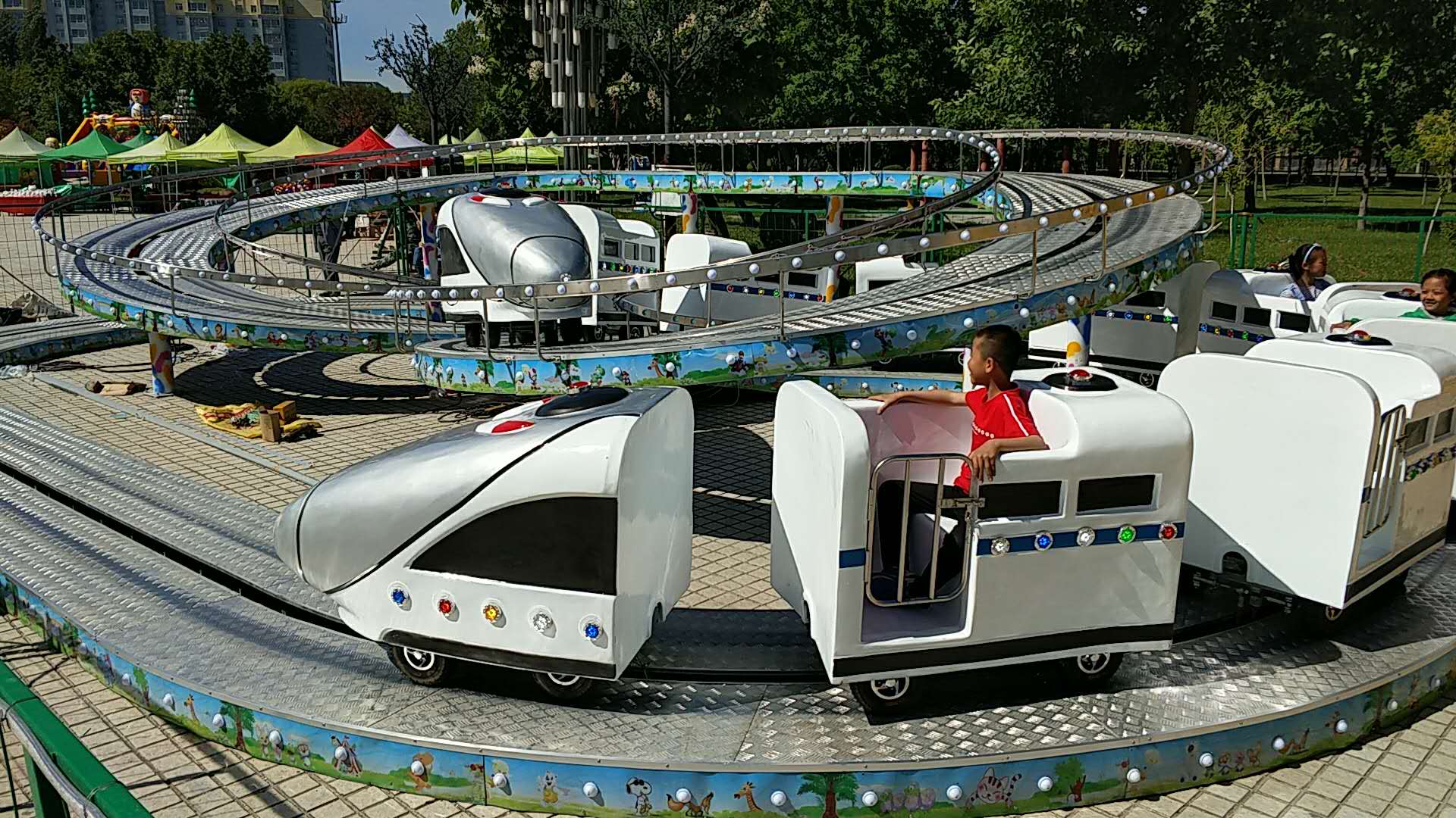 Mini lanzadera de 20 asientos para atracciones de carnaval a la venta