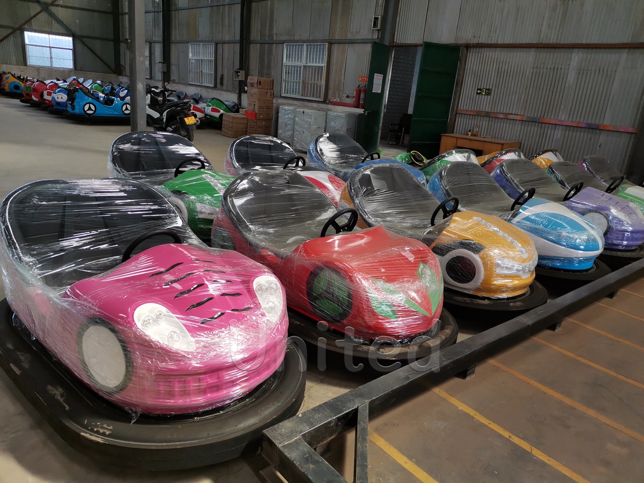 Paseos en autos chocadores que funcionan con baterías a la venta