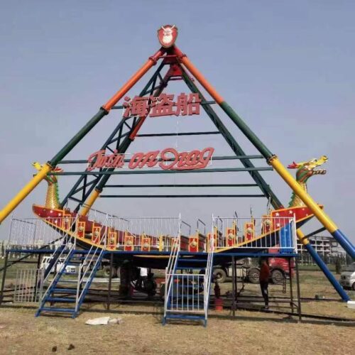 Paseos en barco pirata de 40 asientos a la venta