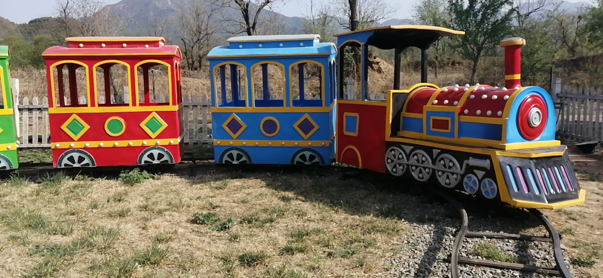 Paseos en carnaval en tren turístico con 24 asientos a la venta