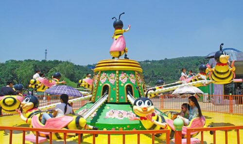 Se venden atracciones de abejas rebotantes de 16 asientos