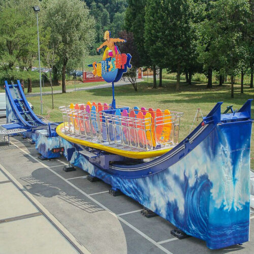 Se venden atracciones de carnaval de surf