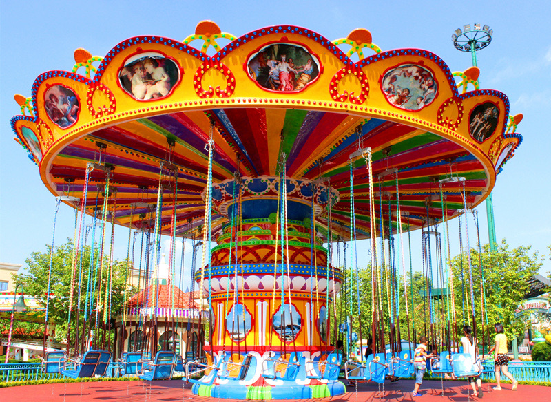 Se venden sillas voladoras de 24 asientos.